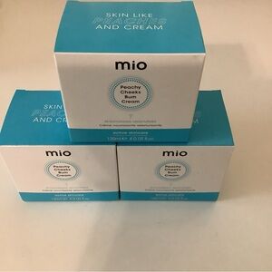 Mama Mio Peachy Cheeks Bum Cream Retexturising Moisturizer (120ml/4fl.oz) New